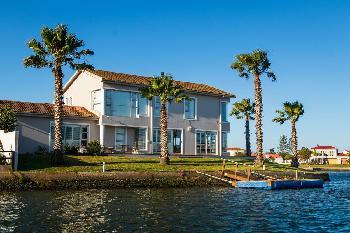 Maison de vacances au bord de l eau, locations de vacances sur Full Annonces