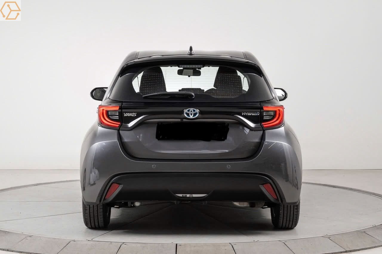 TOYOTA YARIS 15 HYBRID ACTIVE TECH - Full Annonces